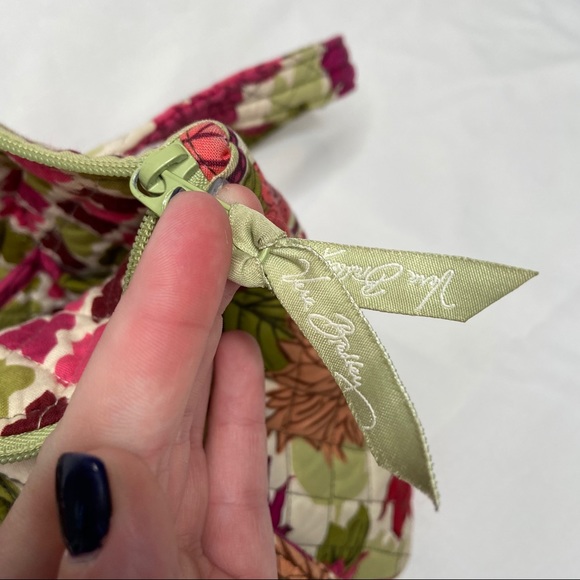 Vera Bradley Floral Pink Shoulder Bag 9.5”Hx14W - Picture 7 of 7